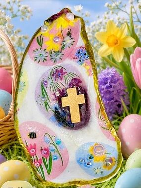 Hand-Painted Easter Décor Slice with Gold Cross